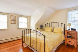 3 chambres, fer et planche à repasser, Wi-Fi, literie fournie