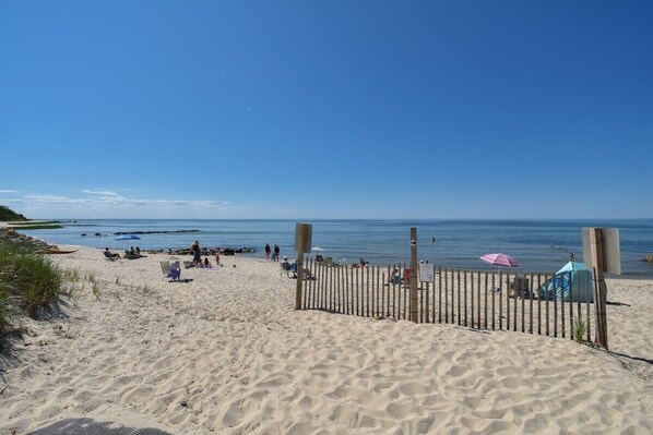 Beach - Heart of Brewster .5 Miles to Beach! (Brewster)