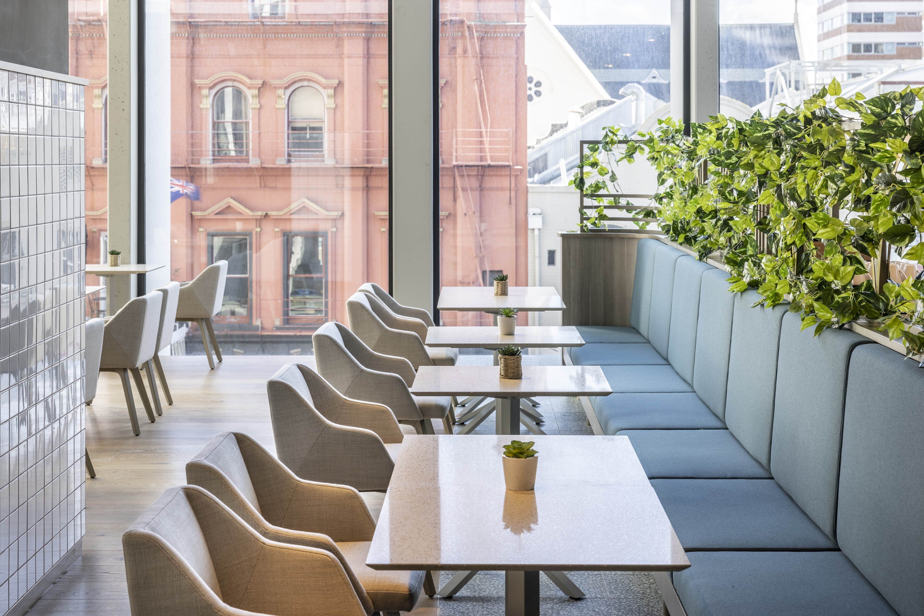 Breakfast, lunch, dinner served; Italian cuisine 