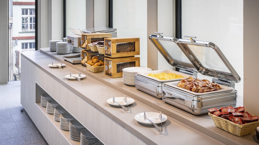 Holiday Inn Express Auckland City Centre by IHG