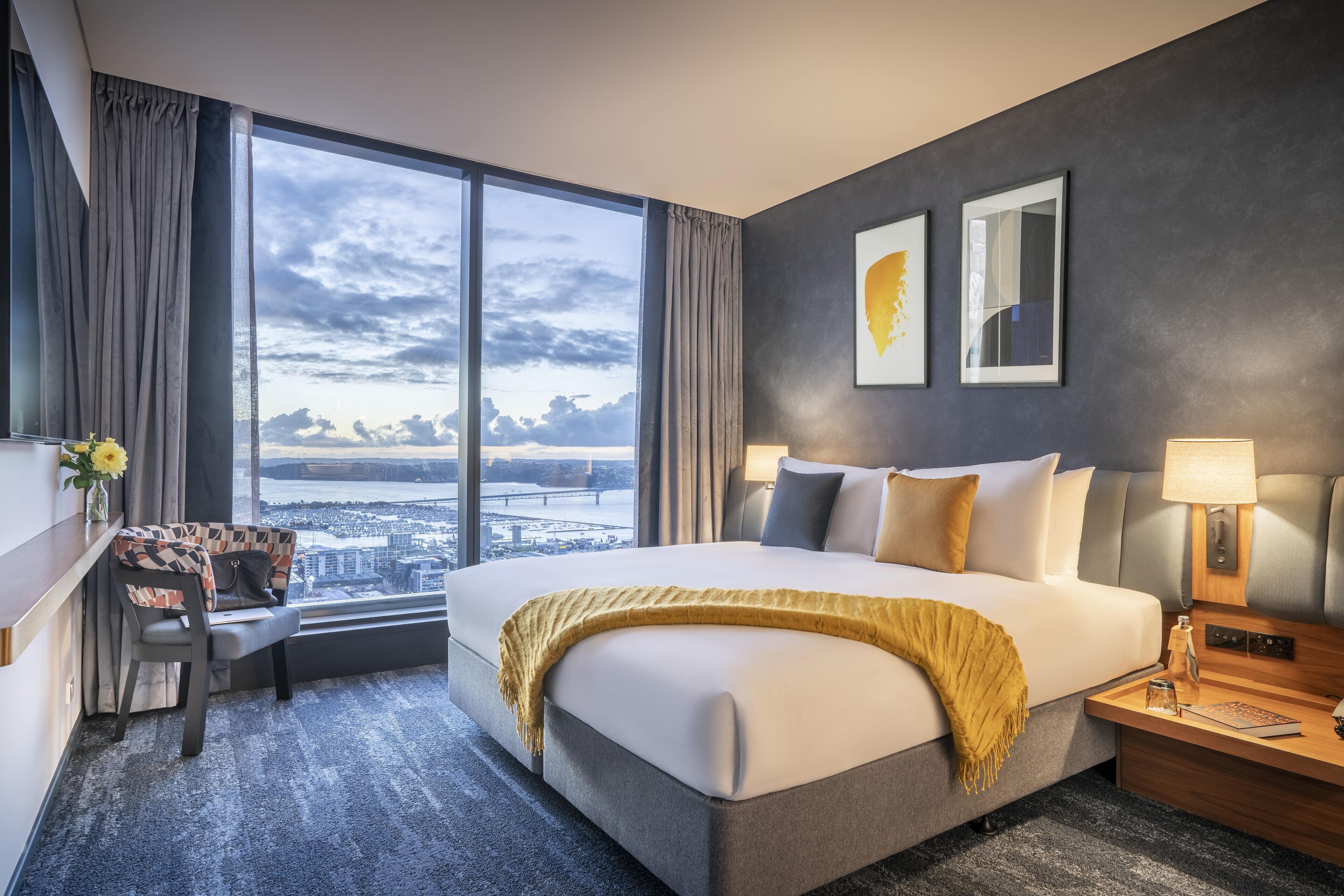 1 bedroom, premium bedding, minibar, in-room safe