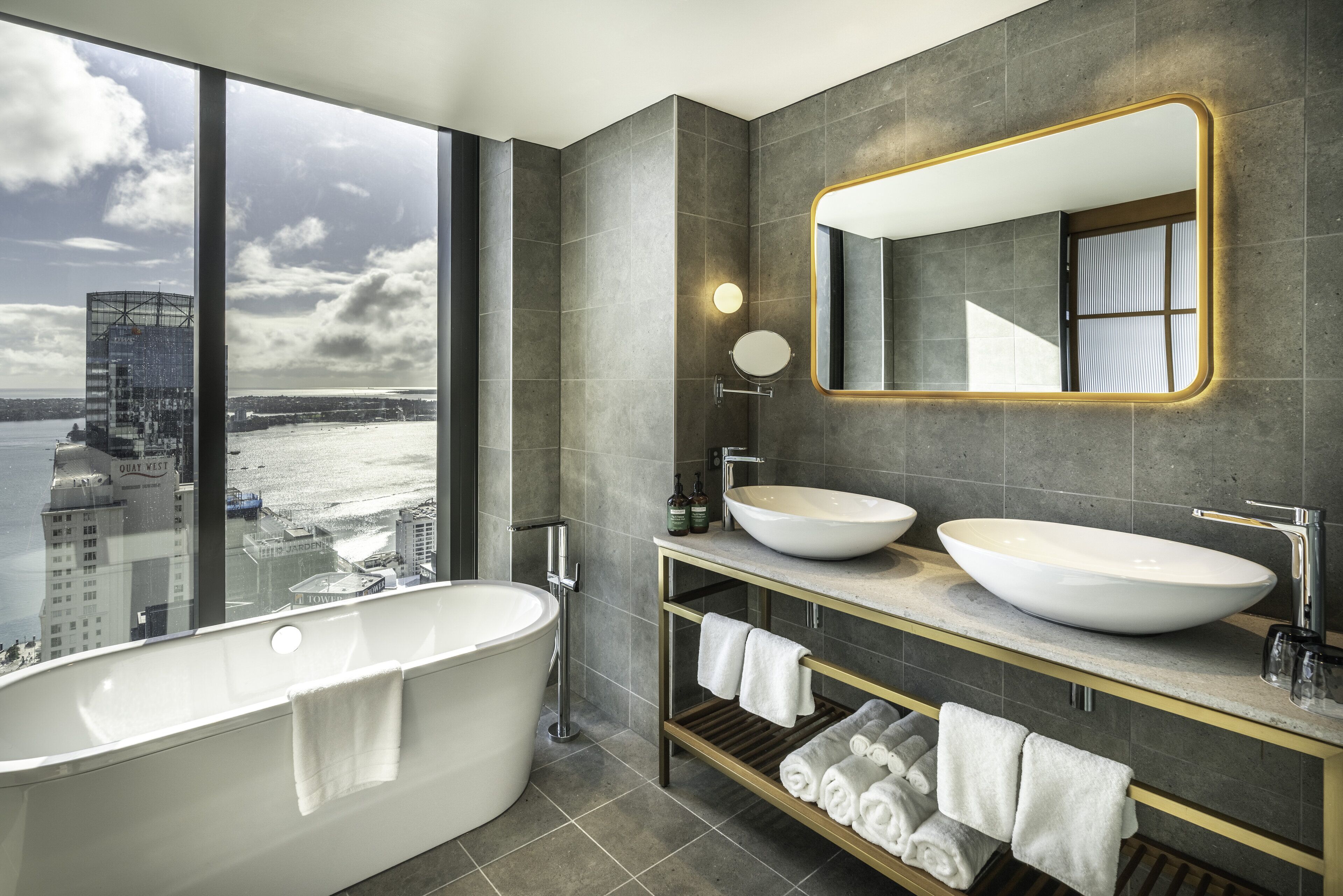 suite, 1 bedroom, harbour view | bathroom | designer toiletries, bathrobes, towels