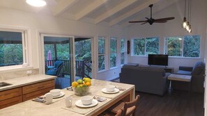 Smart TV - Malama Ohana (Pahoa)
