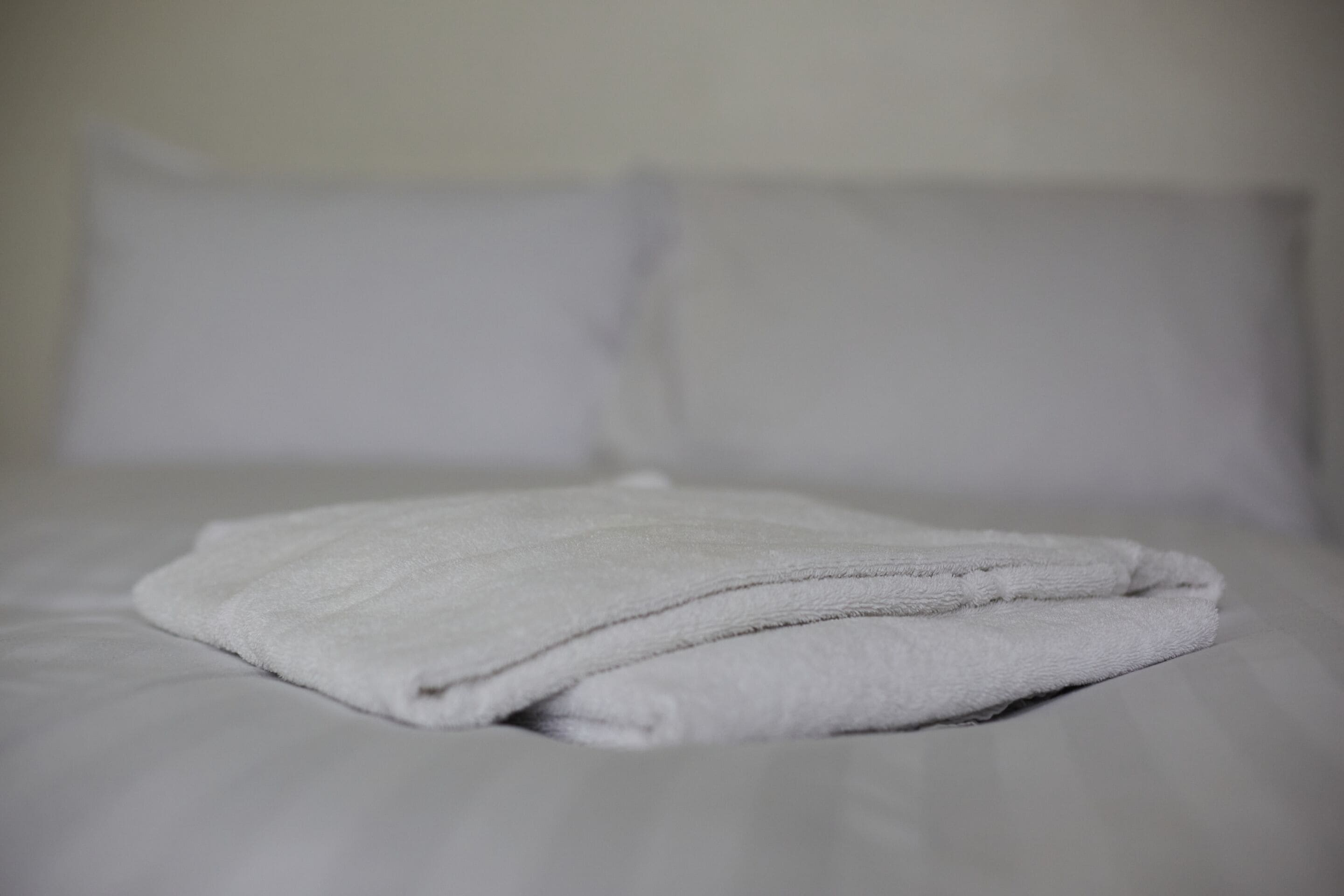 Comfort-studio, kylpyhuone makuuhuoneen yhteydessä, näköala puutarhaan | 1 makuuhuone