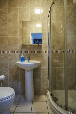 Bathroom - Hayy Studios Blackhouse (Huddersfield)