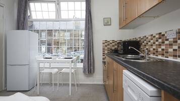 Studio, Ensuite | Dining