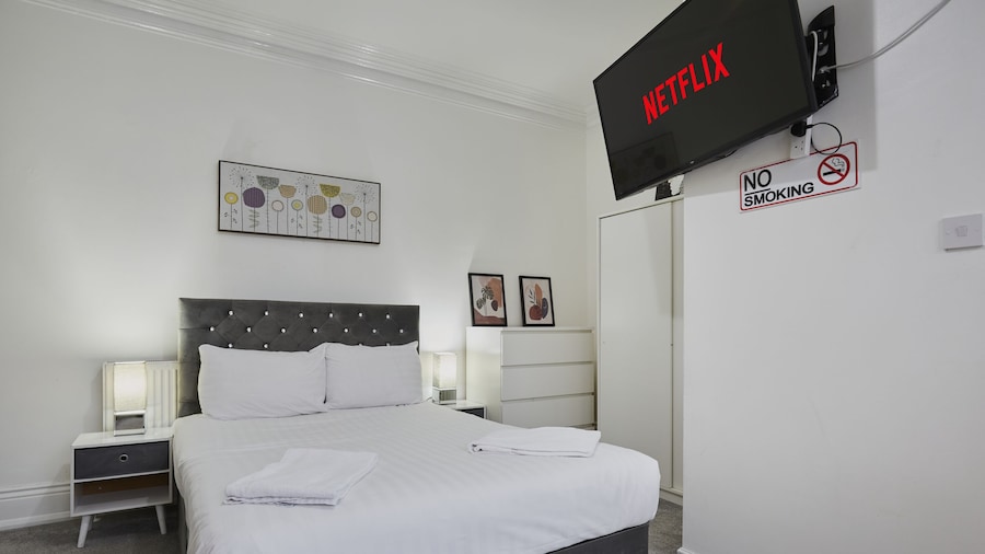 Hayy Studios Blackhouse