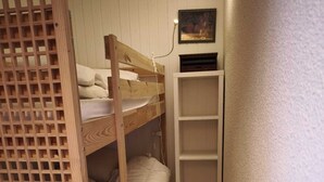 Unclassified image, 5 of 6, button - STUDIO CABIN 4PERS ESXPOSE SUD PIED PISTE (la plagne villages)
