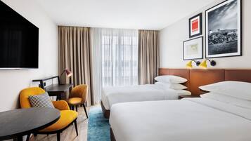 Habitación Deluxe, 2 camas individuales, para no fumadores, vista a la ciudad | Ropa de cama de alta calidad y minibar