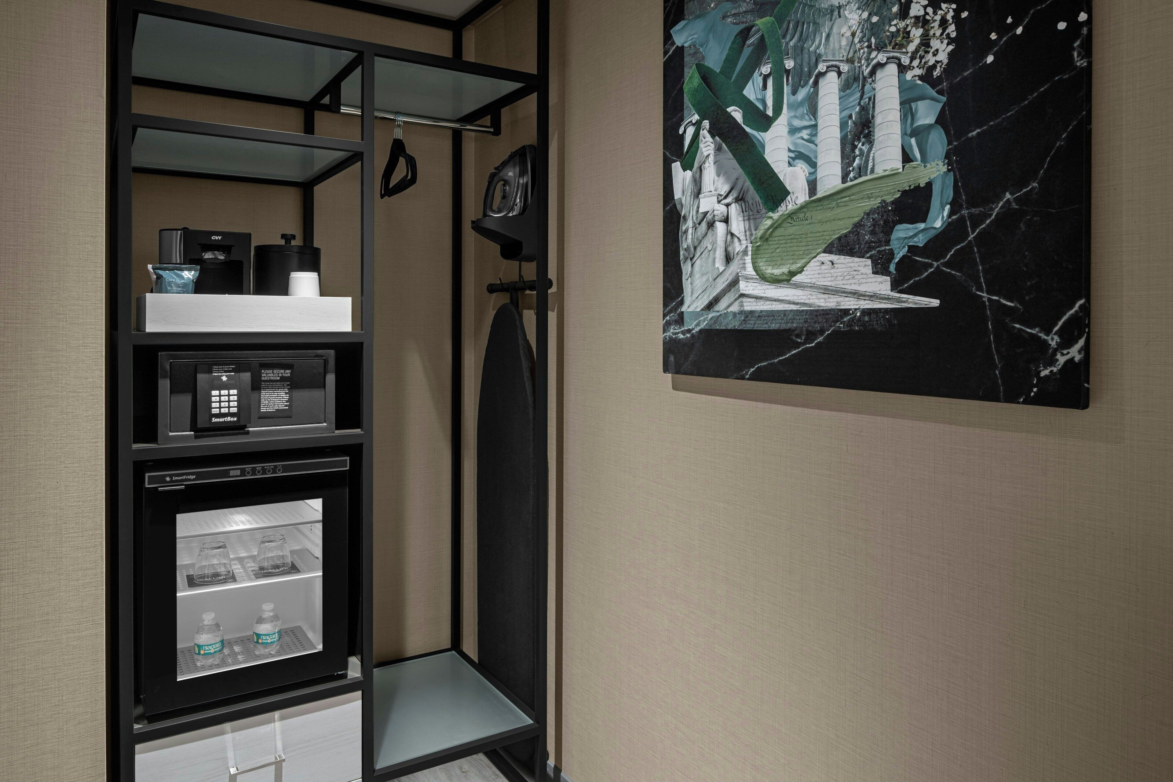 1 bedroom, in-room safe, desk, laptop workspace