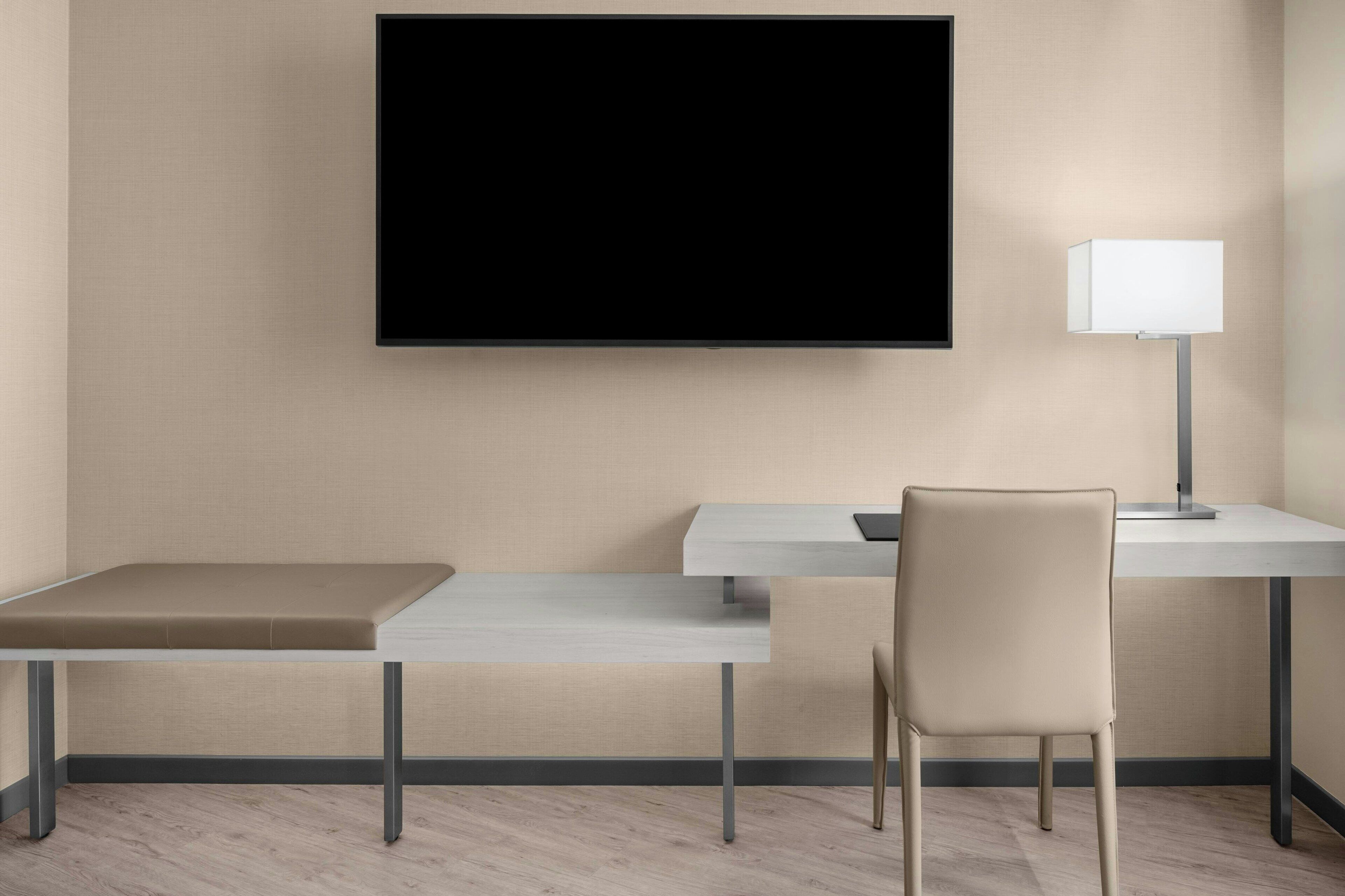 1 bedroom, in-room safe, desk, laptop workspace