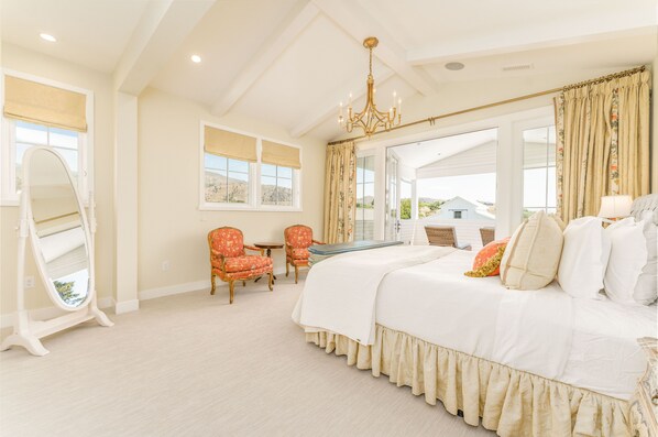 Habitación Deluxe | Minibar y caja de seguridad en la habitación 