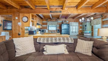 TV, fireplace, offices