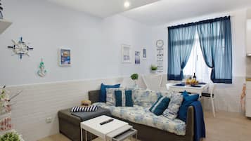 TV, DVD player, aparelho de som