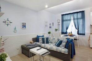 Télévision, lecteur de DVD, chaîne hi-fi