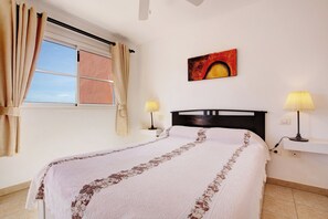 3 chambres, fer et planche Ă repasser, Wi-Fi gratuit, draps fournis