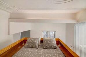 1 chambre, fer et planche à repasser, Wi-Fi gratuit, draps fournis