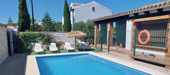 Holiday Home "Montemar" with Sea View, Pool & Wi-Fi