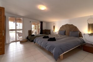 4 bedrooms, iron/ironing board, free WiFi, bed sheets - Villa 'Marvellous Private  Cómpeta' with Sea View, Wi-Fi and Air Conditioning (Cómpeta)