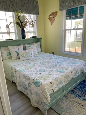 2 bedrooms, desk, iron/ironing board, free WiFi
