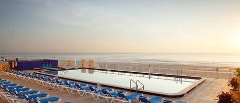 Outdoor pool, a heated pool