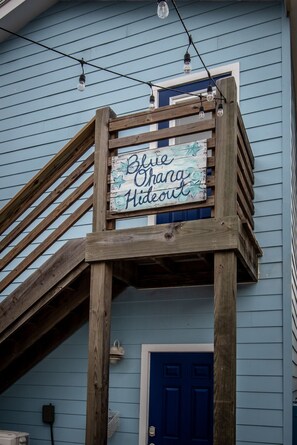 تفاصيل الفندق من الخارج