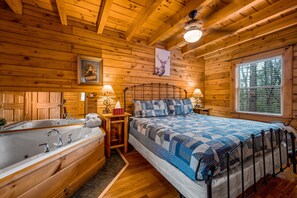 2 室のベッドルーム、WiFi (無料)、ベッドシーツ