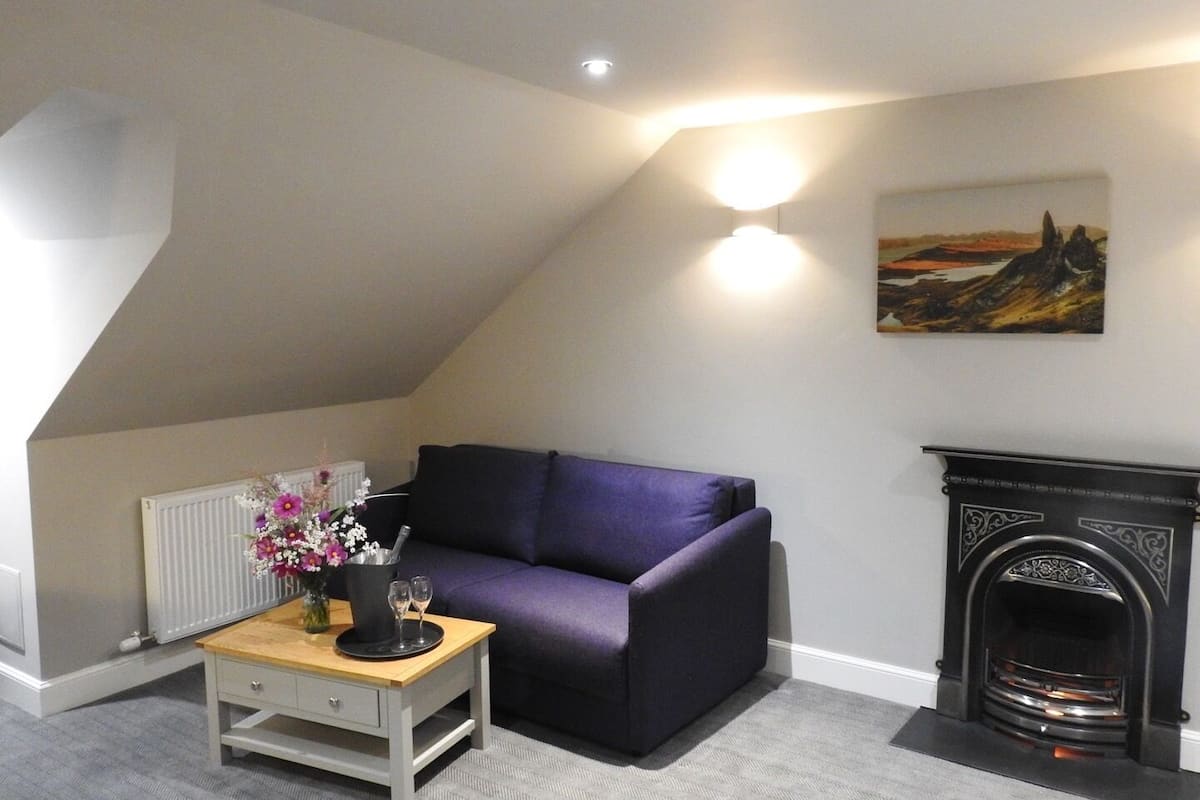 luxury suite, ensuite, sea view | room amenity