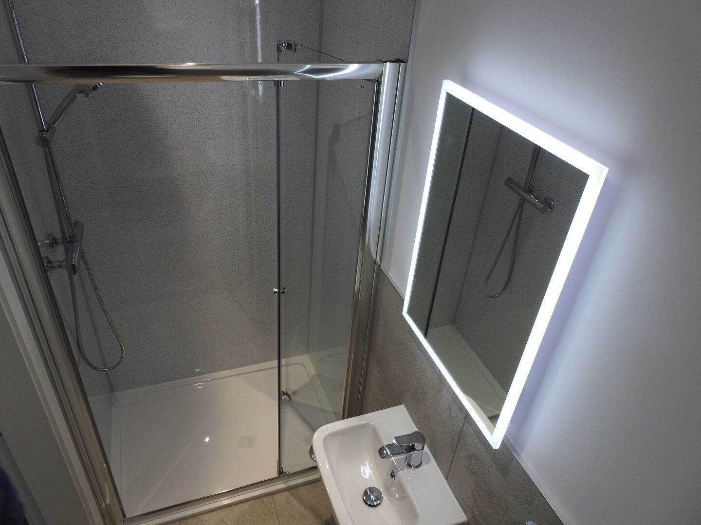 deluxe double room, ensuite, sea view | bathroom