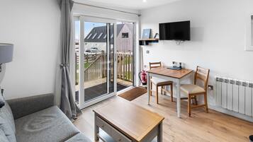Luxury Cabin, Ensuite (two double ensuite ) | Lounge