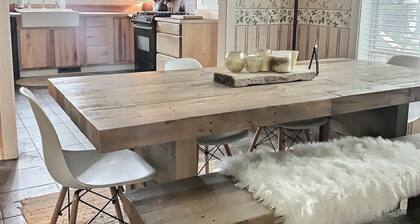 Farmhouse Victorian Perfect Cloudcroft Location!