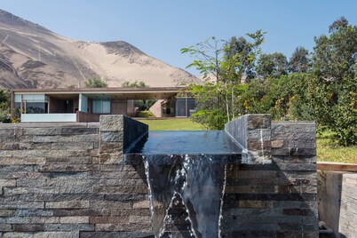 Stylish Garden Retreat with Pool & Sauna near Lima