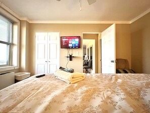 1 bedroom, iron/ironing board, free WiFi, bed sheets