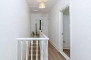 House, Private Bathroom (Street and garden view) | Interior - Paradise Escape (Portsmouth)