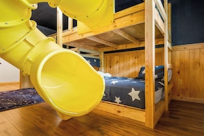 4 habitaciones, tabla de planchar con plancha y wifi gratis