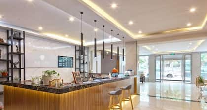 Pebble Motel Cloud Hotel (Chaohu Wanda Plaza)