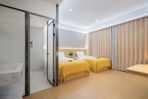 Room - Hongfangzi Hotel (Phoenix Lake Park) (Yuanmou)