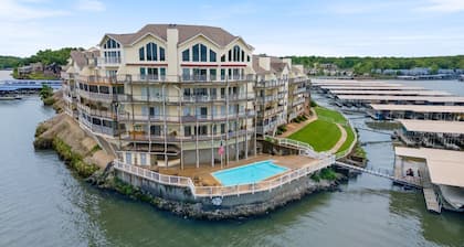 Waterfront@Ledges NO STEPS Remodeled 2 Bed Main Channel Pools Beach Slip Golf