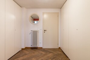 Interior - Red House close to @Accademia Bridge (Venezia)