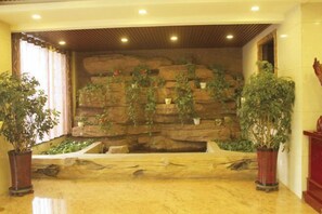 Lobby-Lounge