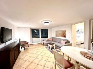 Imagen sin descripción, 3 de 16, botón