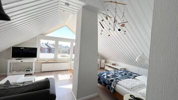 3 bedrooms, WiFi, bed sheets