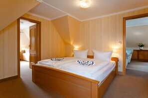 Unclassified image, 2 of 22, button