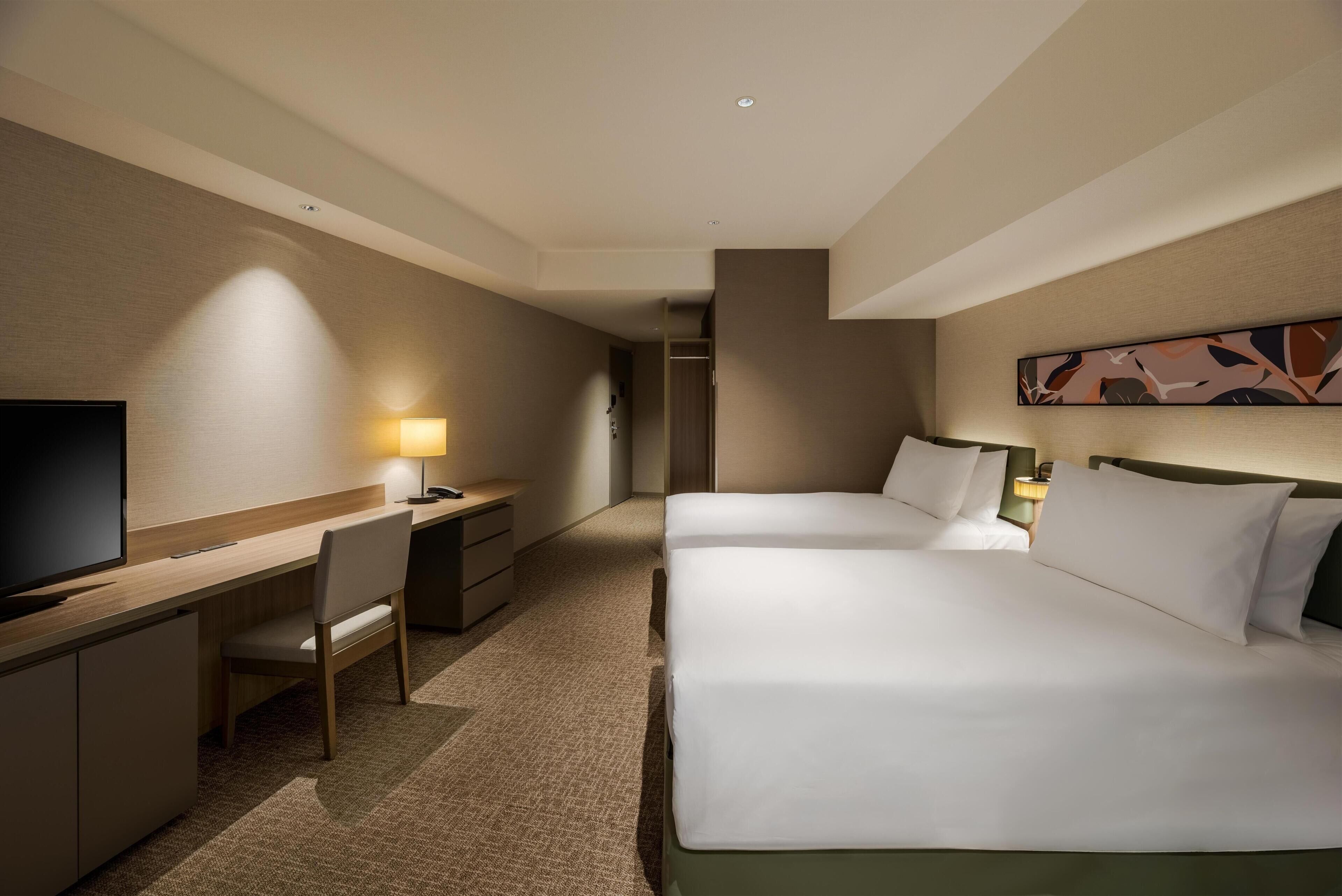 Down comforters, in-room safe, blackout drapes, bed sheets