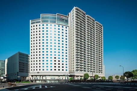 Exterior. Hilton Garden Inn Yokohama Minatomirai