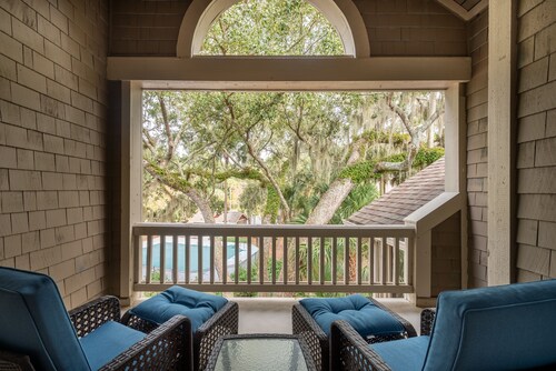 Gorgeous 3 BR, 3 BA Villa! Bike to the beach! Amenity Access Included!