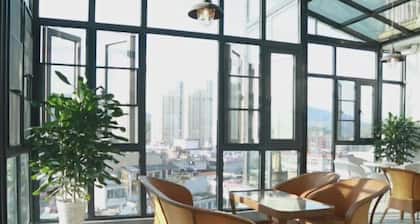 lanyi Hotel