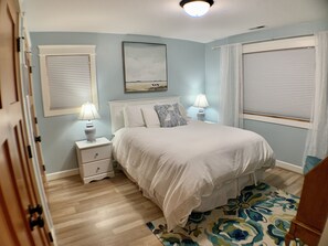 6 室のベッドルーム、デスク、アイロン / アイロン台、旅行用ベビーベッド