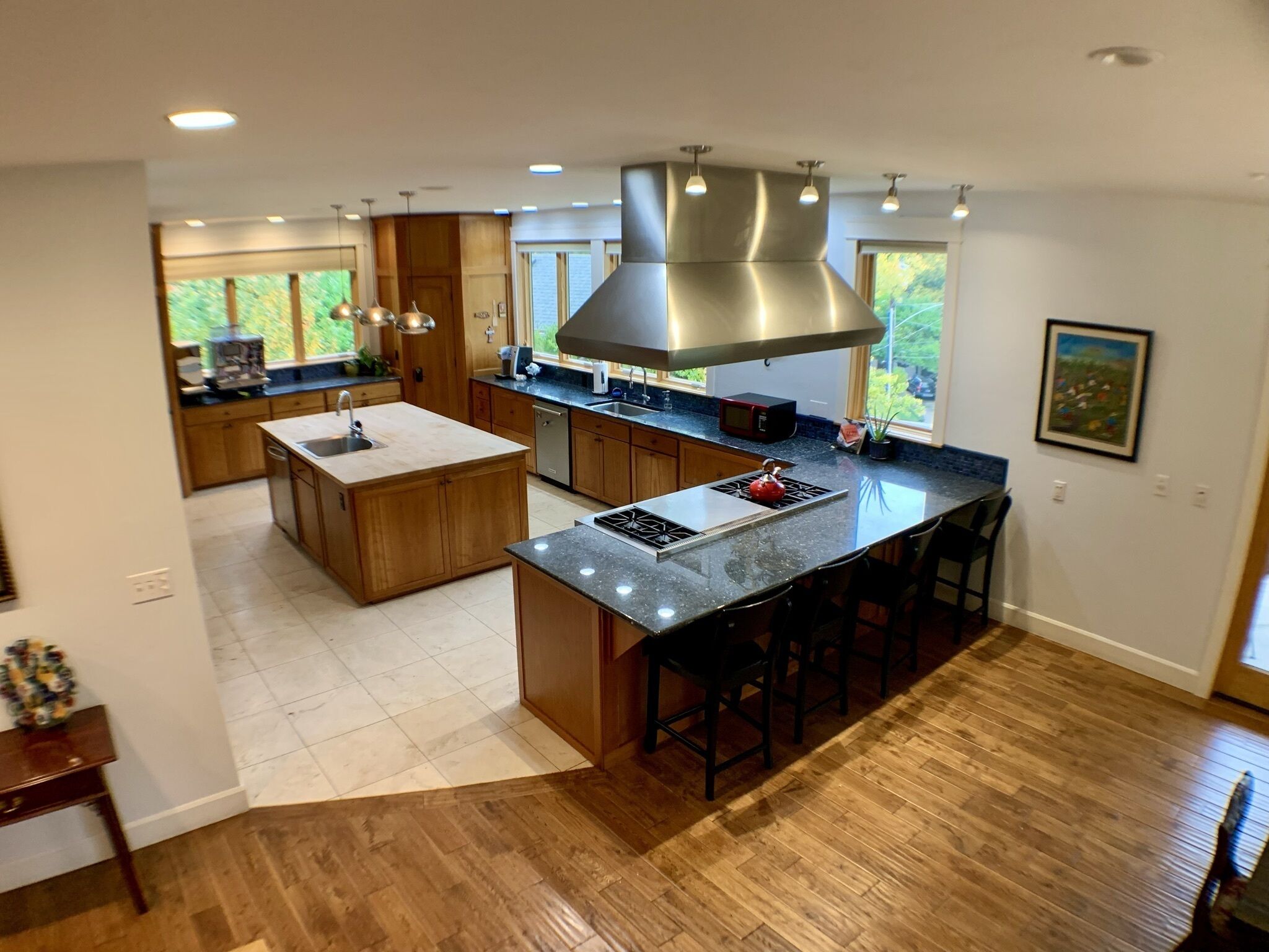 冰箱、微波炉、烤箱、炉灶