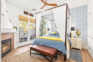 2 bedrooms, desk, iron/ironing board, travel cot - La Casa #4 * 12 pools * Stunning*WoW views* Garage (La Quinta)